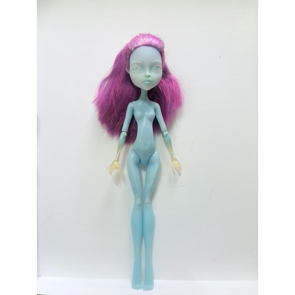 monster high kiyomi (งานมีตำหนิซ่อมคอ)