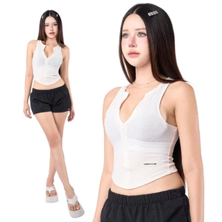 MILTY CROP เสื้อผ้าร่อง ทรงครอปเข้ารูป ซิปหน้ารูดปรับระดับได้ มี 4 ไซส์ XS / S / M / L