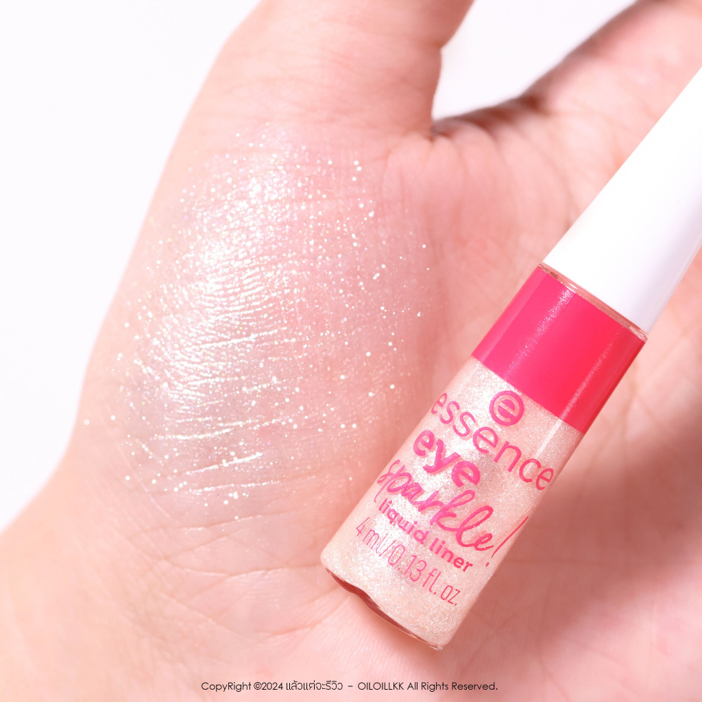essence آيلاينر سائل Eye Sparkle ‏01 — صورة 3