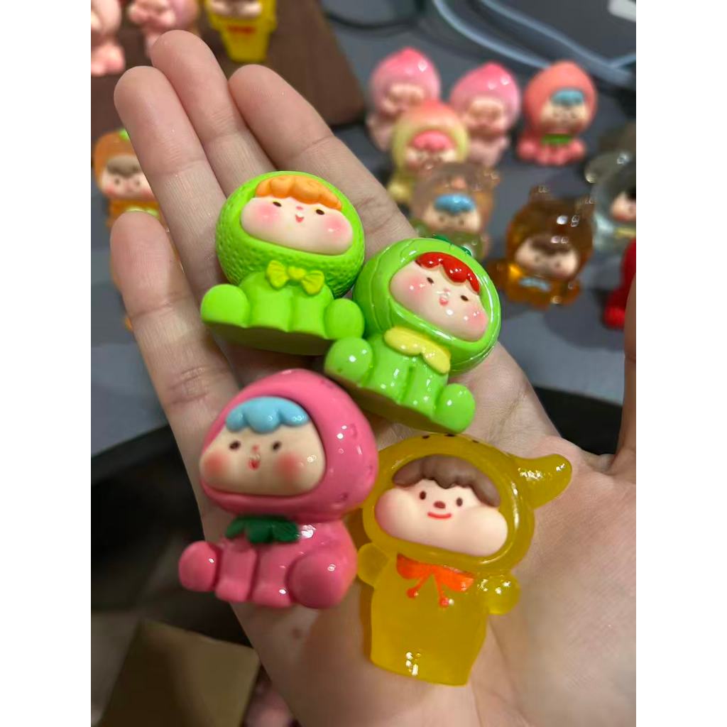 เรซิ่น ทรีD อุปกรณ์ Diy ขนาด 6*3 cm. คละแบบ คละสี คละแบบ เจาะทำเป็นพวงกุญแจ ทำเกมส์ ของใหม่ พร้อมส่งจากไทย