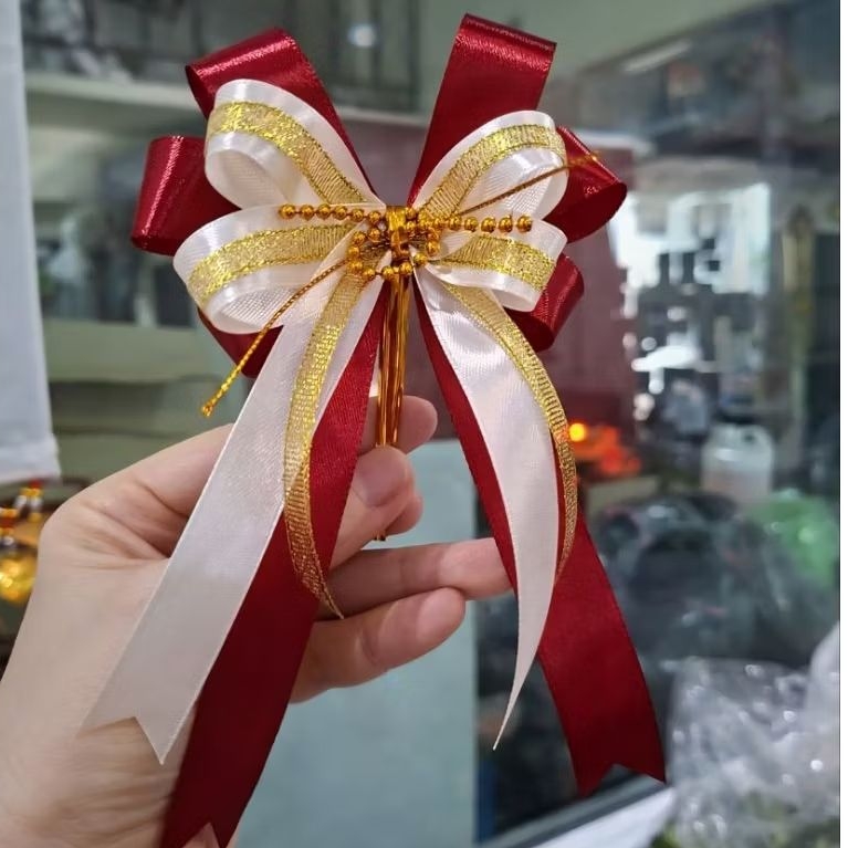 โบว์สำเร็จรูป💥สีไวน์แดงขาว📌สินค้าพร้อมส่ง📌ใช้ติดกล่องของขวัญกระเช้าของขวัญ วันปีใหม่ วันคริสต์มาส งานทำมือทุกชิ้น💥