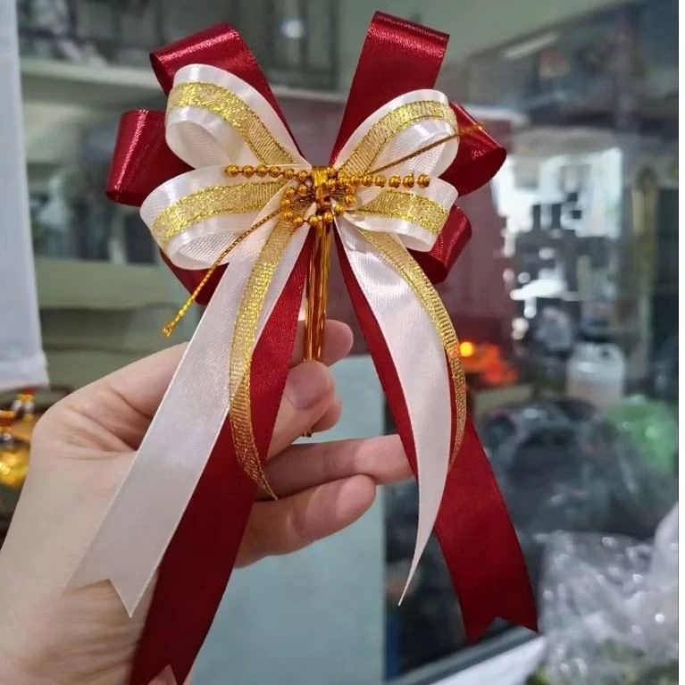 โบว์สำเร็จรูป💥สีไวน์แดงขาว📌สินค้าพร้อมส่ง📌ใช้ติดกล่องของขวัญกระเช้าของขวัญ วันปีใหม่ วันคริสต์มาส งานทำมือทุกชิ้น💥