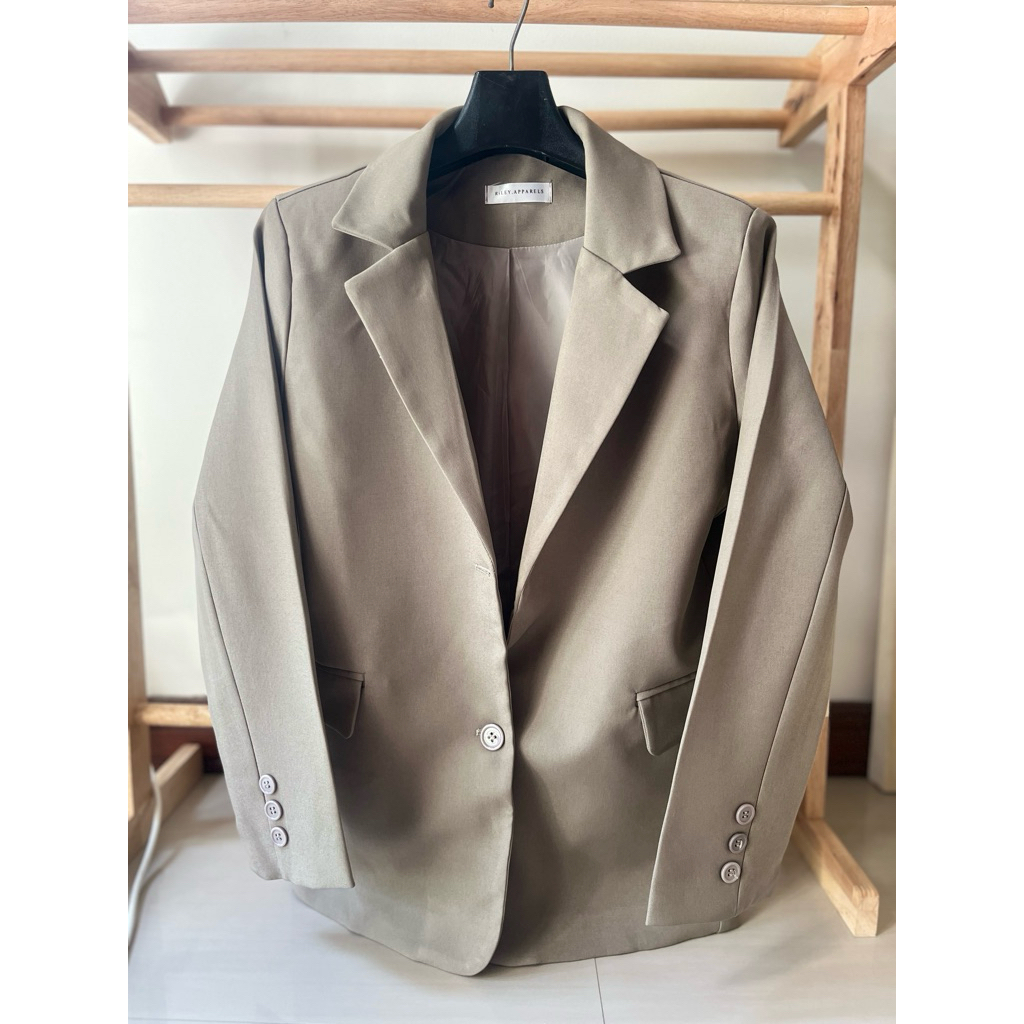 เบลเซอร์มือสอง แบรนด์ Reiley Apparels รุ่น kimber blazer สีกากี