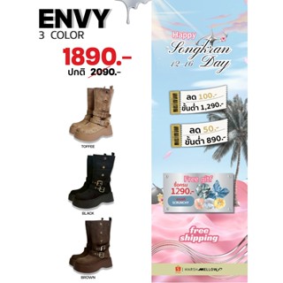 ENVY BOOTS - MARSHMELLOW รองเท้าบูทหนังกลับดีเทลกระดุมพับได้