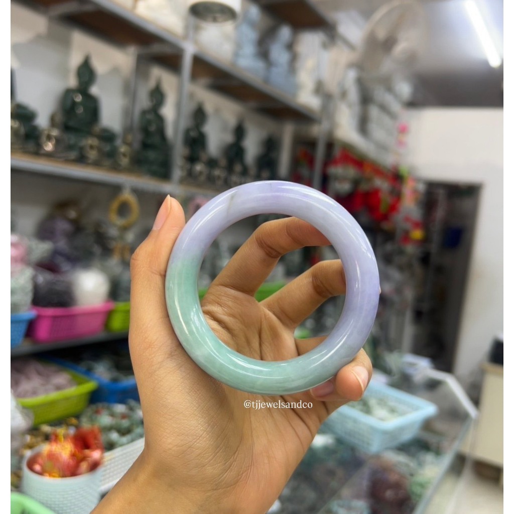 กำไลหยกเจไดต์ หยกม่วง Pastel Lavender Jade Collection ทรงโดนัท หน้ากว้าง11-12มิล ราคา ถูกที่สุด ดีลบีเคเค แกลเลอรีภาพที่ 6