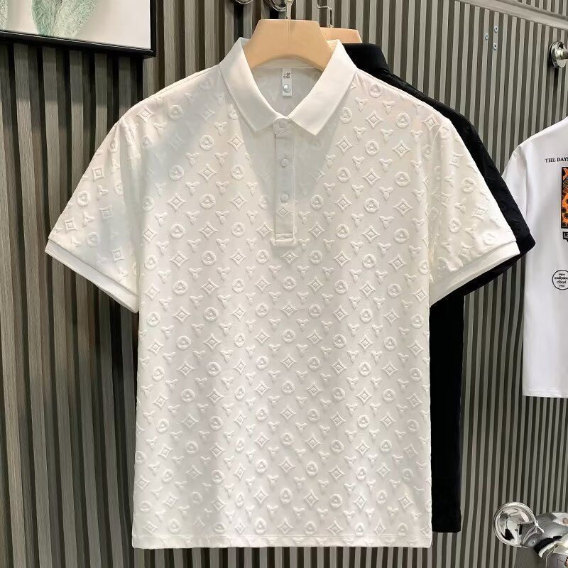 เสื้อโปโลผู้ชาย ปักตัวอักษร คอตั้ง ผลิตจากผ้าคุณภาพสูง สร้างลุคที่ดูดีมีสไตล์และลำลอง มีให้เลือกหลายสี