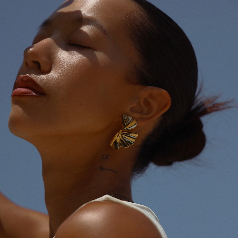 Valencia Haus • VEIL EARRINGS • ต่างหูทรงปะการังสีทอง สแตนเลส กันน้ำ