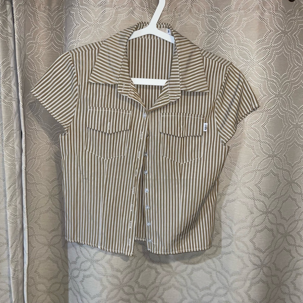 ส่งต่อ riley.apparels- Murphy baby shirt สีbrown size M