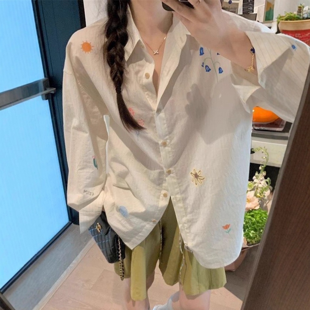 เสื้อเชิ้ตพิมพ์ลายปัก เสื้อเชิ้ตแขนยาวสําหรับผู้หญิง เสื้อเชิ้ตลําลองหลวมและอเนกประสงค์ บังแดด