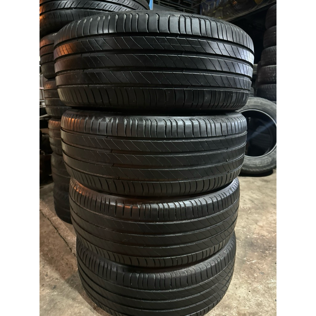 ยางเปอร์เซ็นต์คัดเกรด 215/55R17 Michelin ปี 21