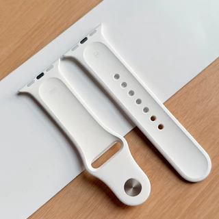 สาย White Sport Band สายสั้น(S/M) มือหนึ่ง ของแท้💯 ไม่มีกล่องนะคะ