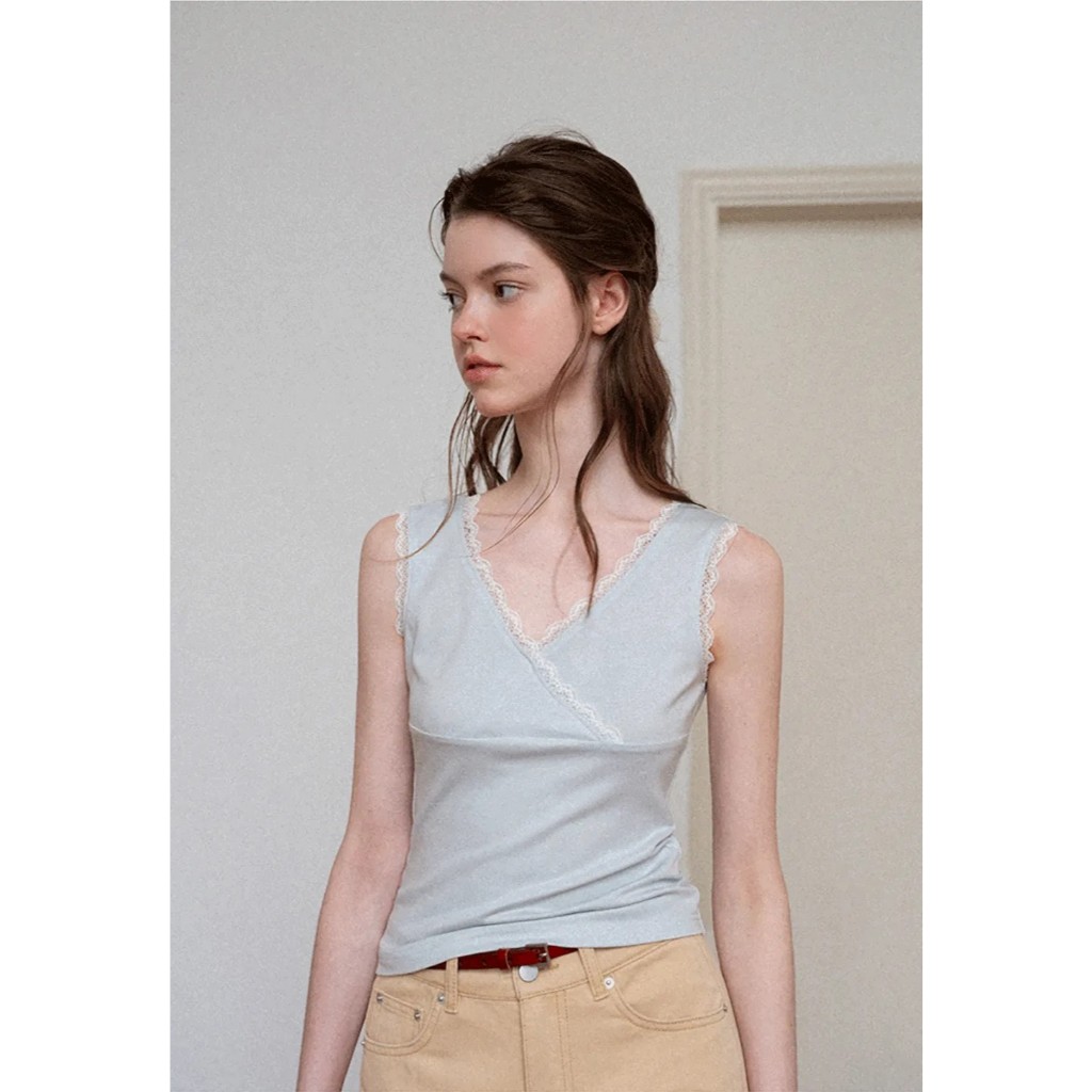 [พรีออเดอร์] EGGKA : Lace Trim V Neck Wrap Front Tank Top