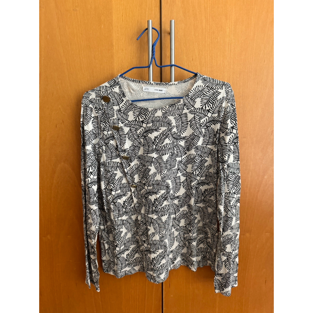 ส่งต่อ เสื้อแขนยาว Sfera Basic