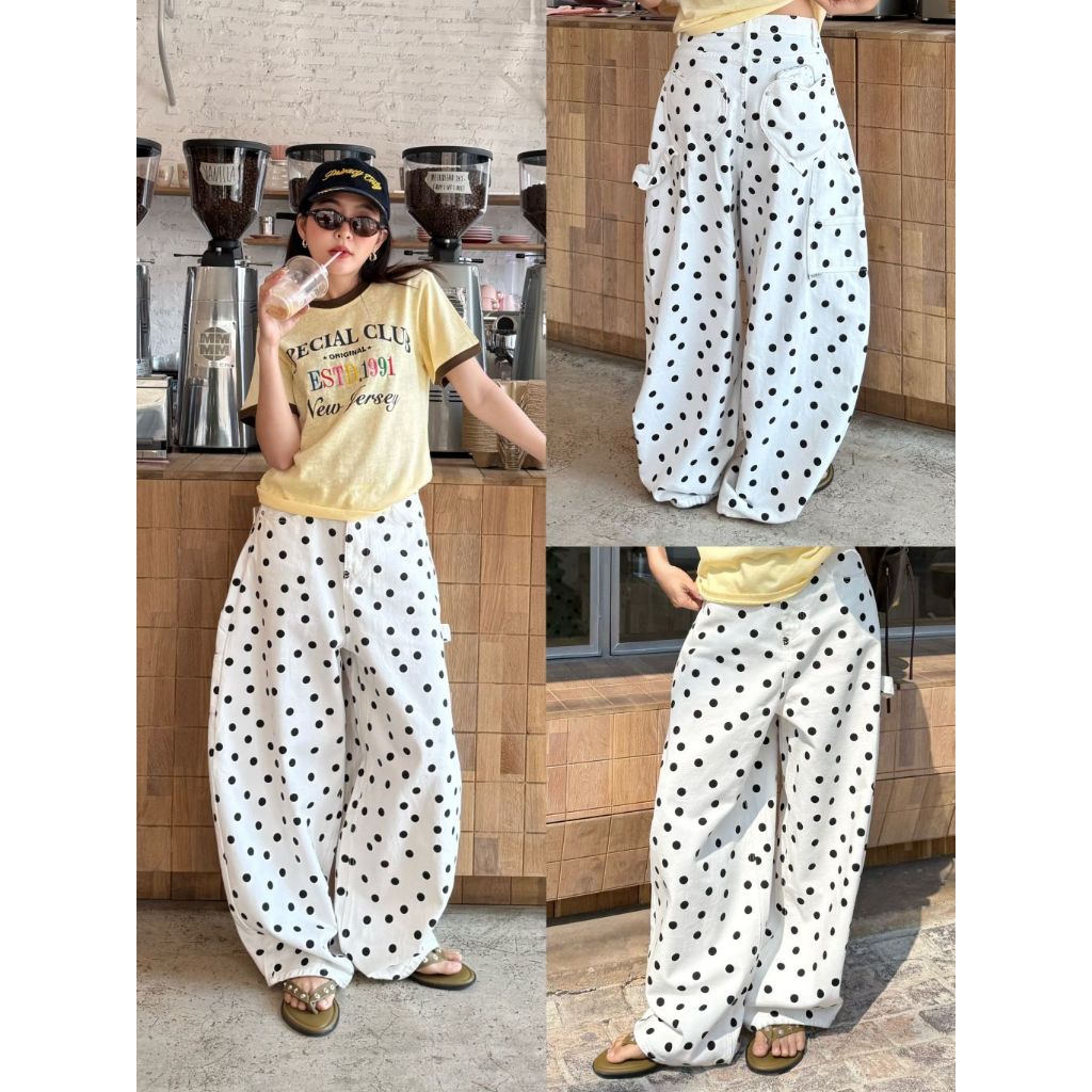 Lazy - cc - Polkadot barrel jeans - กางเกงขายาวทรงบาเรล ลายจุด  ผ้ายีนส์เนื้อหนา กระเป๋าหลังหัวใจ (ส