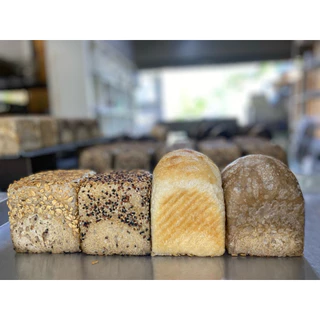 Mini Sourdough Bread 300 g ขนมปังซาวโดว์ มินิ 300 กรัม แป้งสาลีไม่ขัดสี ไม่มีน้ำตาล ยีสต์ธรรมชาติ ไม่ใส่สารกันบูด