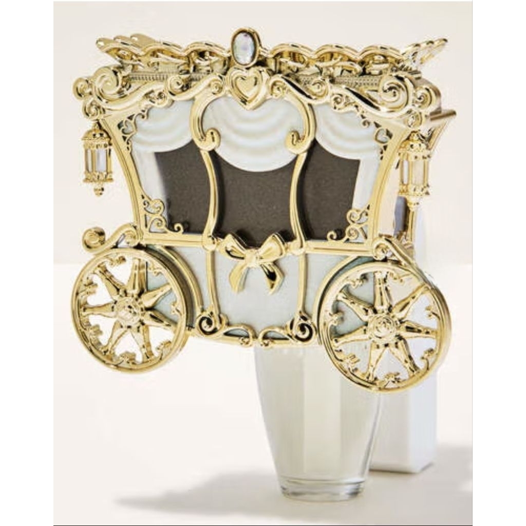 พร้อมส่งที่ไทย Bath & Body Works - The Disney Princess Carriage Projector Nightlight Wallflower Plug
