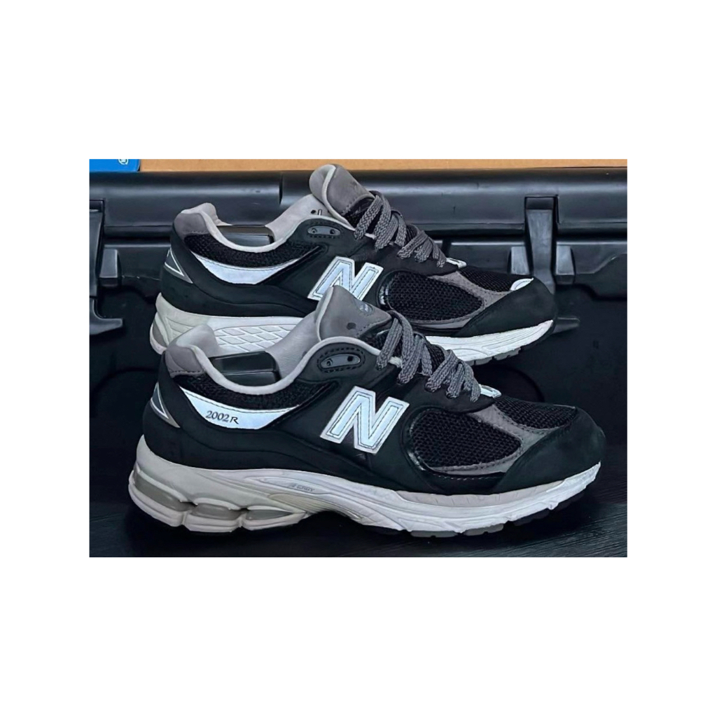 ❤️ รุ่น : New Balance 2002R ❤️
