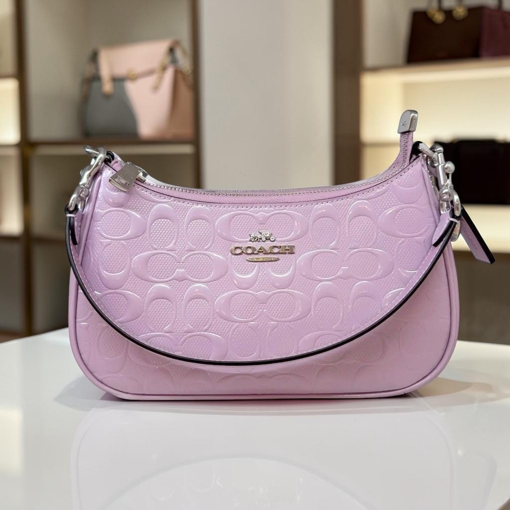 COACH Teri Shoulder Bag In Signature Canvas มีสีและขนาดให้เลือก