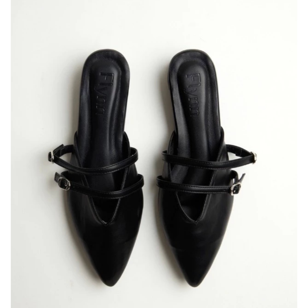 (พร้อมส่ง/สภาพใหม่มาก/มีกล่อง) Flynn - Kitten heels รองเท้าหัวแหลม ส้น 1 นิ้ว ไซส์ 42=26 cm