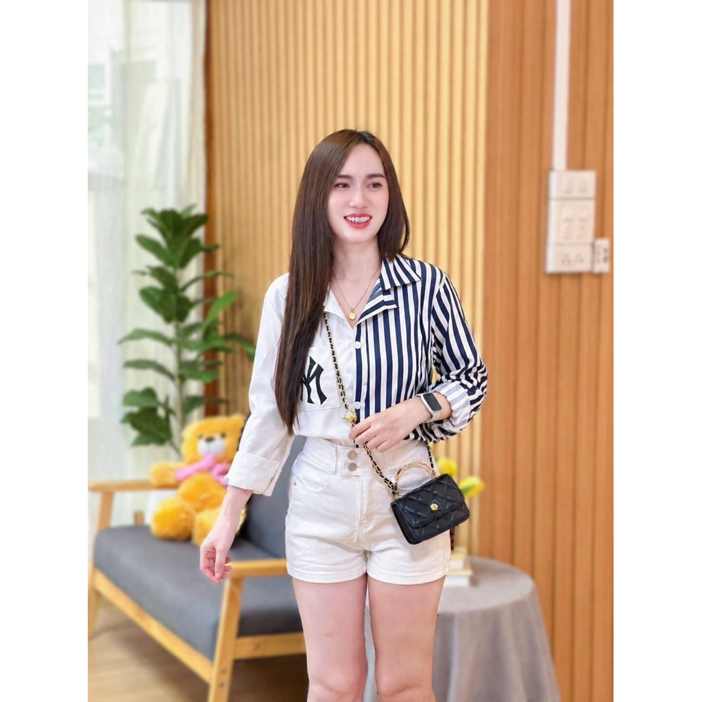 เสื้อสีขาวอก38-40เสื้อแขนยาว