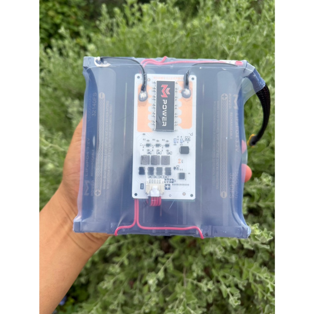 แบตเตอรี่  LiFePo4 4s 15ah BMS 50a + at ของ mpower แถวเรียง