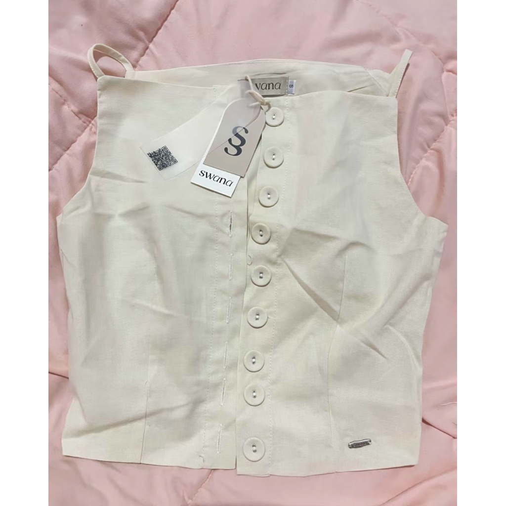 ส่งต่อเสื้อสายเดียว แบรนด์ swanna.ss ไซส์ S (เสื้ออย่างเดียว) ใหม่