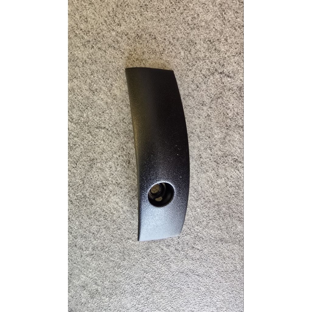 MITSUBISHI แท้ศูนย์100% คิ้วหลังคาข้อต่อ ข้างขวา RH D/CAB ไททั่น KB4T รหัสสินค้าMN142322