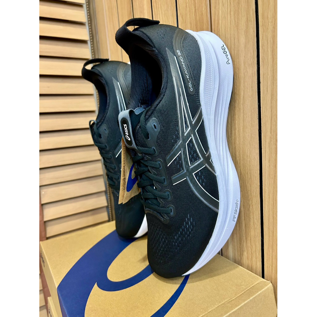 Asics Gel Kayano 32 รองเท้าวิ่ง ผู้ชาย หน้ากว้าง 2E และ หน้ากว้างพิเศษ 4E ค่ะ