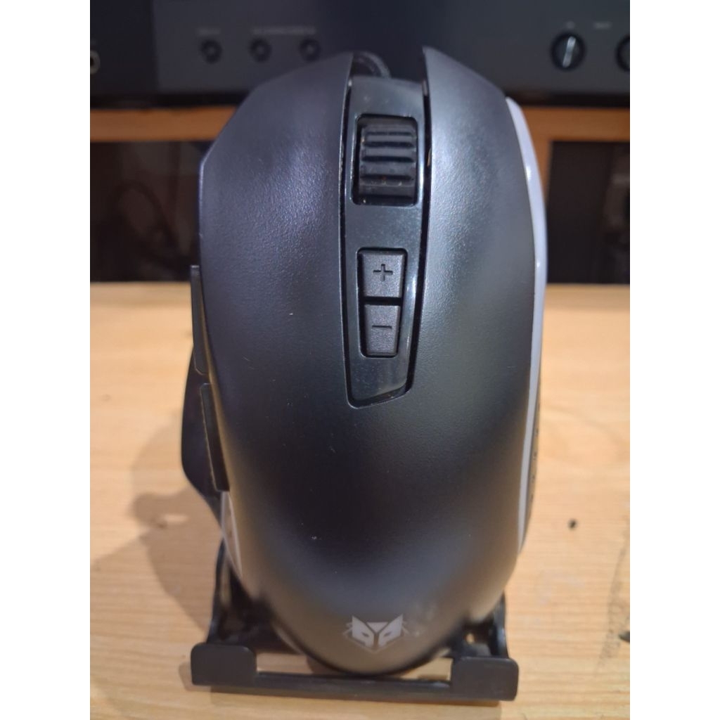เมาส์เกมมิ่ง Nubwo รุ่น NM90M2 (Oberon) มือ2 ใช้งานได้ปกติ ตำหนิไฟไม่ติด สายผ้าหุ้มสายมีขาดช่วงนึง