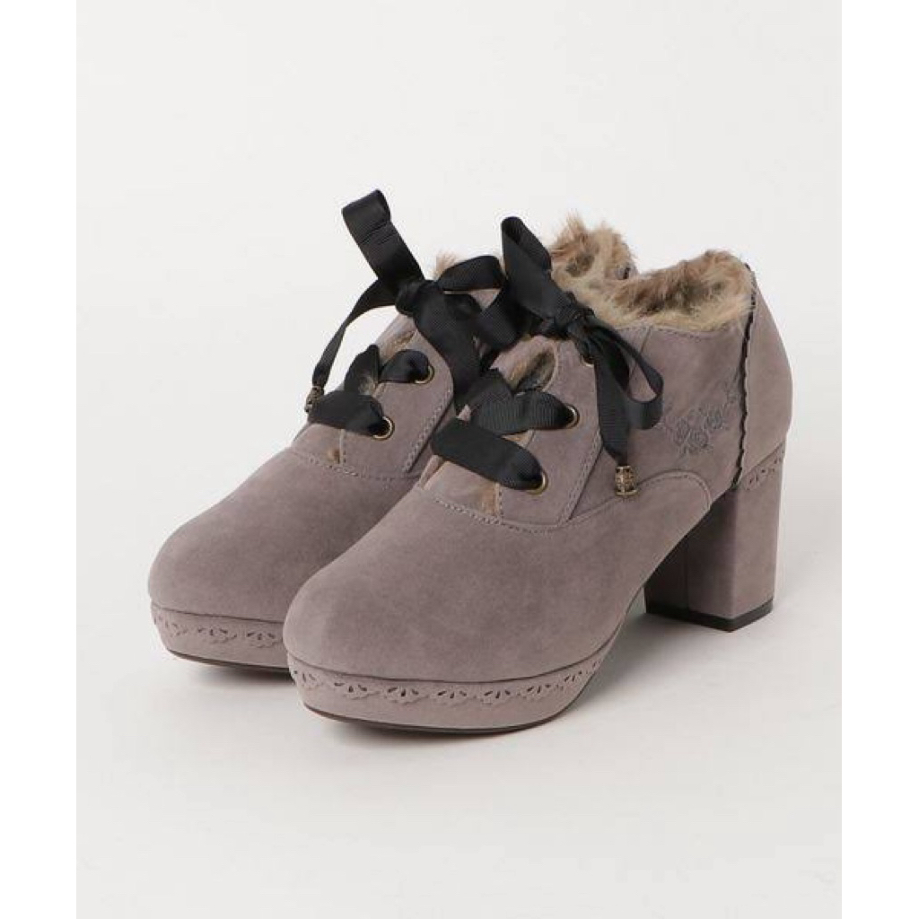 รองเท้าแบรนด์ Axes femme poetique (แถมเสื้อAxes)✨🌷👡 (size 23.5)