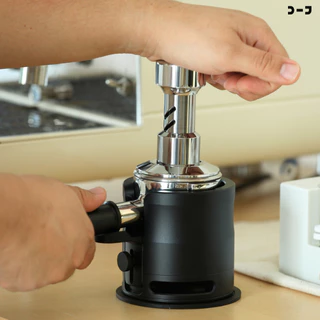 BENO Swan Tamping Station แท่นวางด้ามชง 58mm ขารองยาวพิเศษ ปรับระดับได้ ฐานรองแทมป์กาแฟ อลูมิเนียม แข็งแรงมั่นคงไม่กระดก