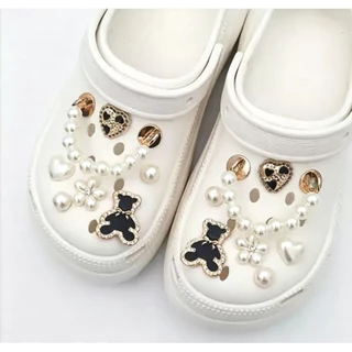 ✨ชาร์มจิบบิตซ์ลายชินจัง น่ารักคิ้วท์ ติดรองเท้าCrocs เด็กผู้ใหญ่ แข็งแรงหนีบแน่น ไม่หลุดง่าย DIY ตกแต่งรองเท้า