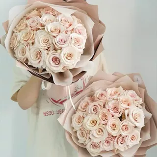 กระดาษห่อช่อดอกไม้ 56x56 ผลิตภัณฑ์ใหม่มีขนาด 35 x 500 ซม. กันน้ำ สีพื้น 20แผ่น/แพ็ค กระดาษด้าน กระดาษห่อของขวัญ