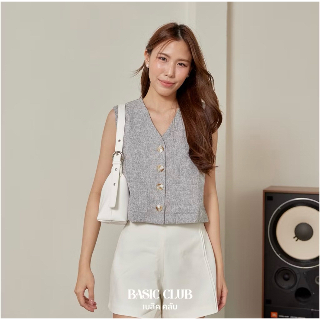 basic club jenny vest สี snow 🩶