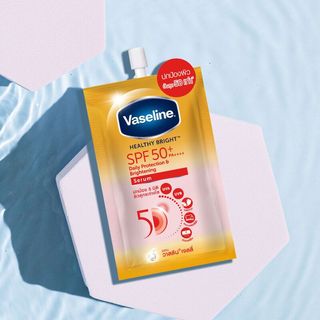 หมดอายุปี 28✨1 ซอง✨Vaseline Healthy Bright Serum SPF50 PA+++ Sun + Pollution Protection 30 ml