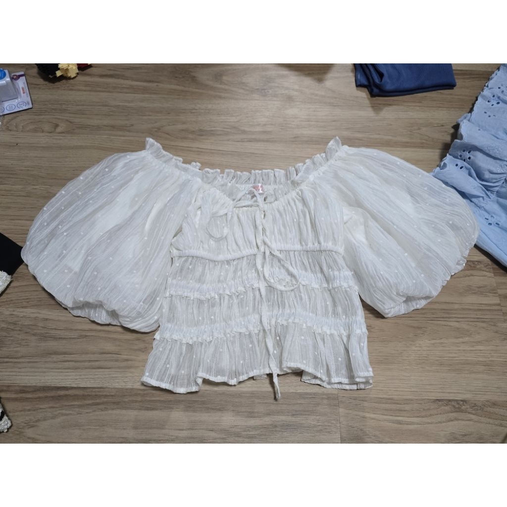 เสื้อครอป แขนตุ๊กตา ผ้าบาง nusa style