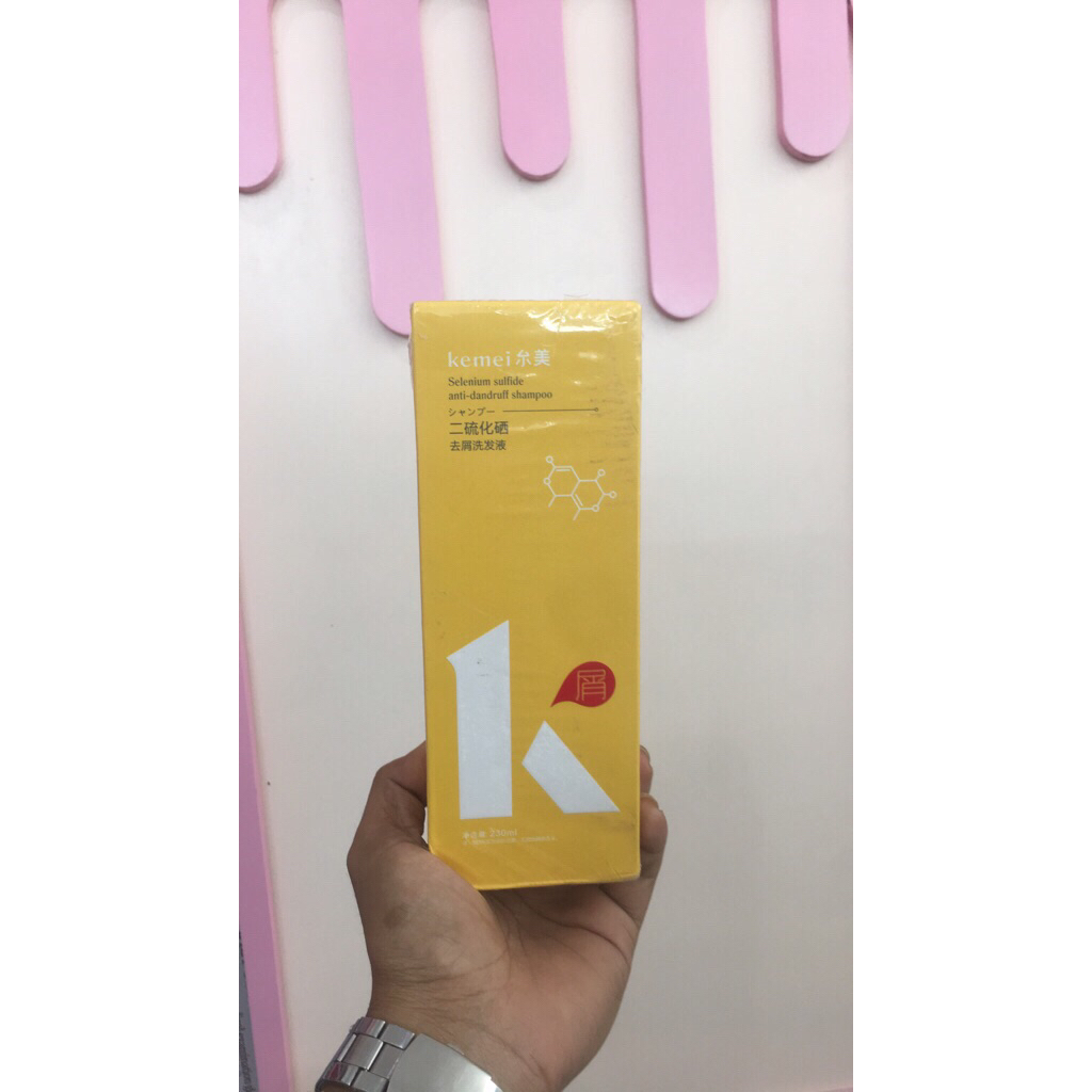 Kemei แชมพูรักษา Selenium Sulfide 250ml สำหรับป้องกัน ด้วยส่วนผสมที่มีประสิทธิภาพ