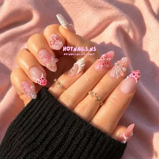 HOTNAILS.NS 🔥พร้อมส่ง ไม่ต้องรอพรีฯ🔥เล็บปลอมเจลแฮนด์เมด 100% แถมอุปกรณ์ติดเล็บฟรี | ลายชบาผีเสื้อ