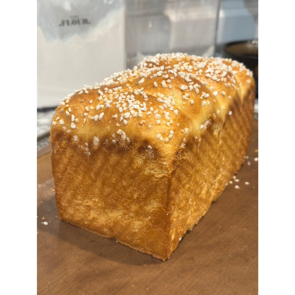 (01) Homemade Brioche Loaf (Light) ขนมปังบริยอช