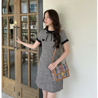 PNK025 Elise Dress✨ เดรสแขนสั้น คอกลม ผ้าทวิต ผูกโบว์ เรียบหรู Pinky Dressy