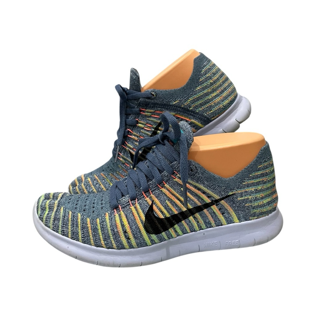 รองเท้าวิ่ง nike free flyknit มือสองแบรนด์แท้ ไซส์38/24cm.