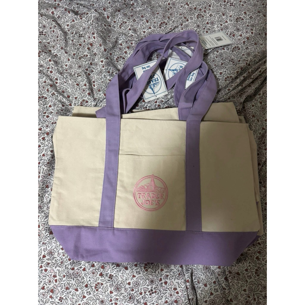 กระเป๋าผ้า  tote bag Trader Joe’s