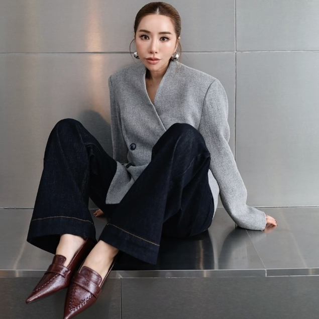 Umber jeans ยีนส์ขาสวยสีเดนิม#1064 ยีนส์ทรงกระบอกตรง ยีนส์สีเข้ม ยีนส์ทรงสวย แมทง่าย ได้ทุกลุค ยีนส์เดนิมทรงกระบอก