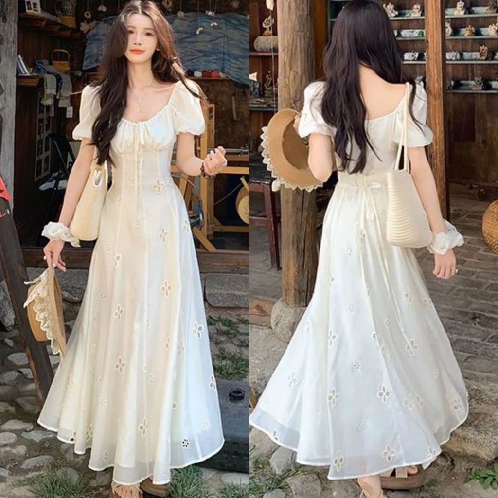 (พร้อมส่ง) Excellent creamy dress ชุดเดรสแขนตุ๊กตา ผ้าปักฉลุดอกไม้