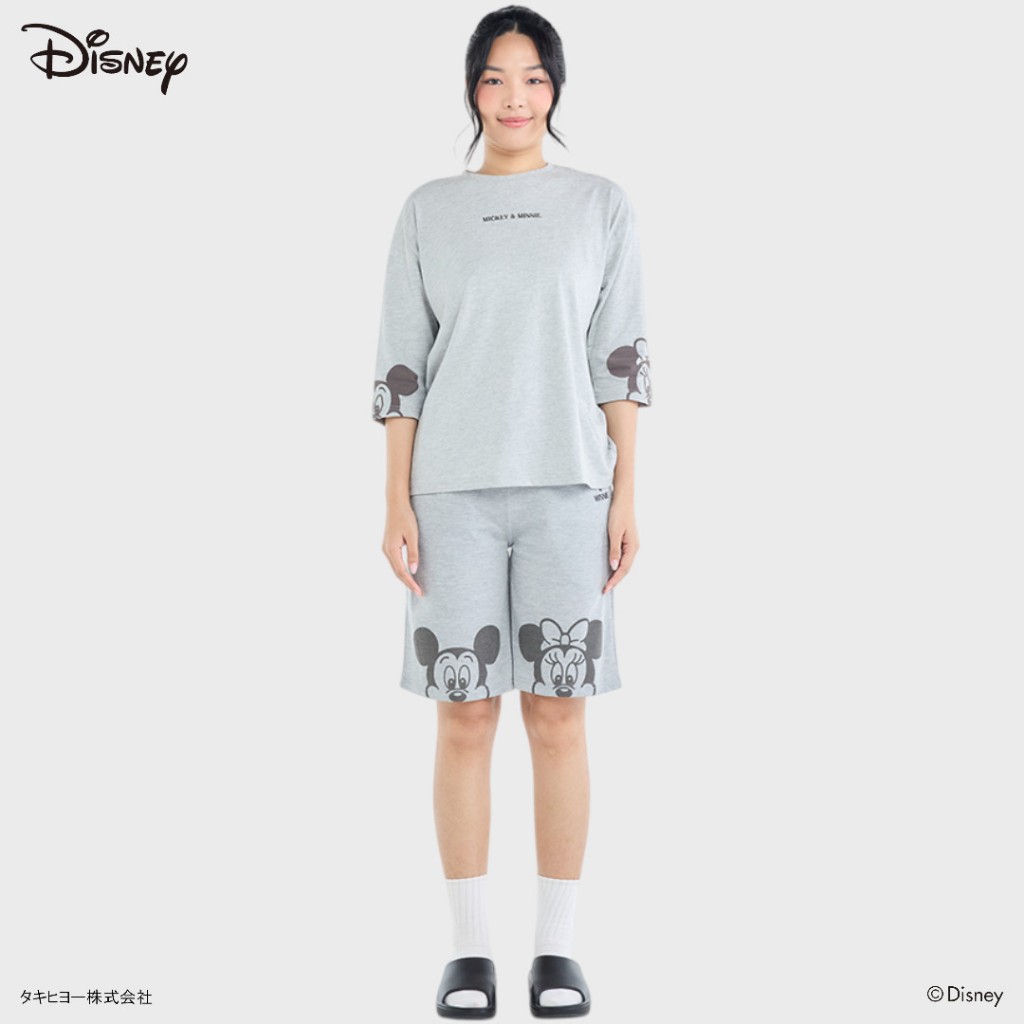 กางเกงขาสั้น Mickey & Minnie โผล่มาทักทาย - Disney Mickey & Minnie Peek-a-Boo Shorts (Size M-LL)