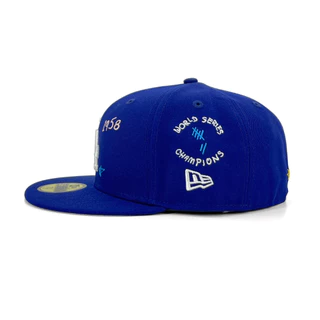หมวกแก๊ป New Era รุ่น Scribble 59Fifty Cap (Vol.1) มีให้เลือกหลายทีม หลายขนาด