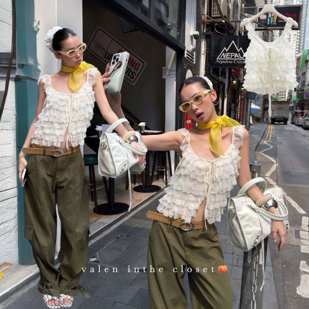 ส่งด่วน 🛵 #26C255 𝗠𝗔𝗬𝗔 𝗟𝗔𝗖𝗘 𝗧𝗢𝗣 เสื้องานลูกไม้ดีไซน์เก๋ที่ใส่แล้วดูแพงแบบตะโกน