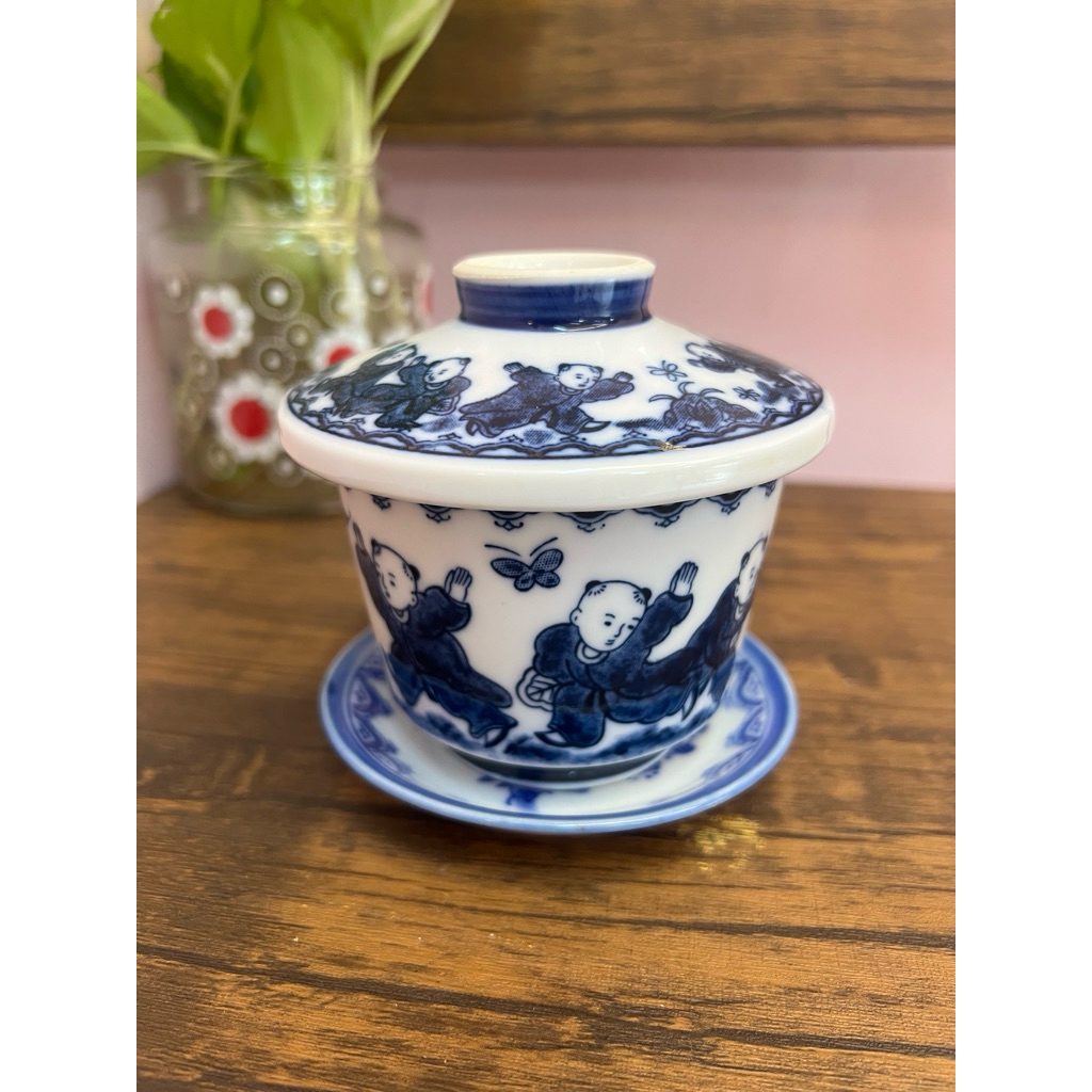 JJ03601 - ถ้วยฝาปิดพร้อมจานรอง (จัดเซ็ต) ลายเจ้าจุก เด็กกตัญญู ขนาด 3.5x3”