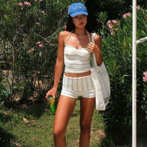 【SUMMER LUV】ชุดว่ายน้ำผู้หญิง ลายทาง สายเดี่ยว ใส่สบาย