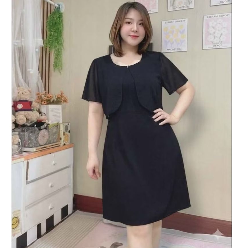เดรสสาวอวบ ผ้ายืดวูลเวฟ แต่งชีฟองแขน อกก่อนยืด 42 นิ้ว ยืดได้ถึง44- 46 นิว้ ปลายแขนกว้าง เอว 34-44 นิ้วความยาว 37นิ้วWT